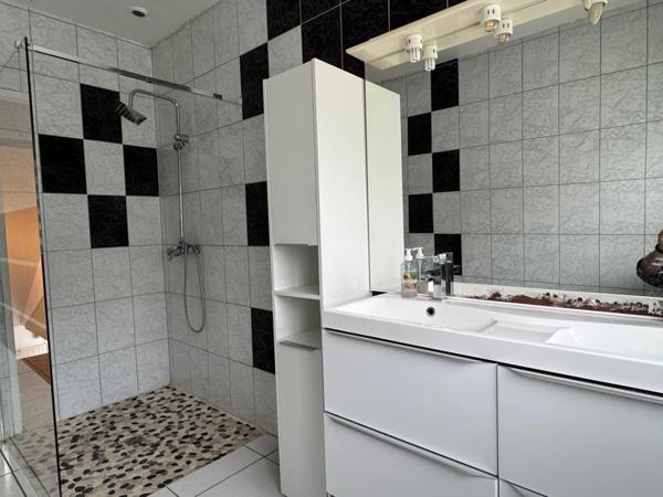 PAVILLON INDIVIDUEL 4 CHAMBRES A BETTANCOURT LA FERRÉE