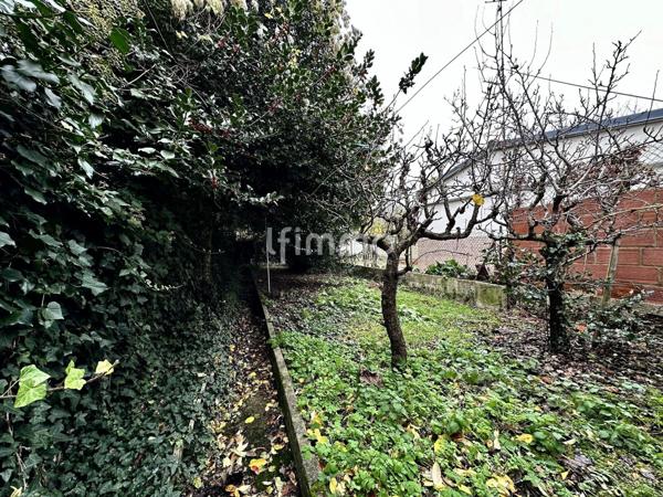 Montreuil- Grands pêchers Renan- Maison 55m2 + Sous sol-Terrain 219m2