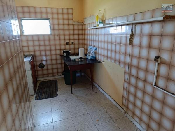 Appartement trois chambres au centre ville de la Ravine des Cabris avec superbe vue mer et montagne