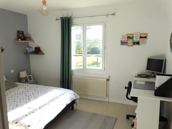 16430 VINDELLE - Maison récente de 150 m².