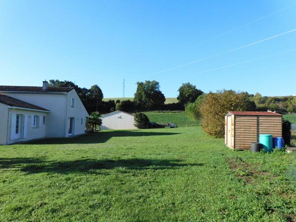 16430 VINDELLE - Maison récente de 150 m².