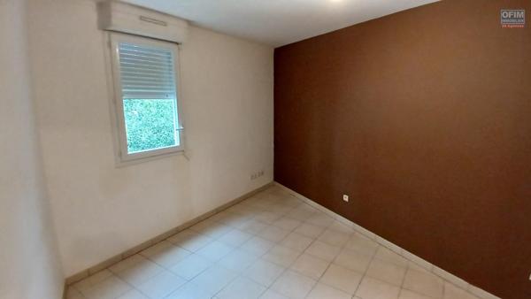 A vendre T3 de 65m2 habitable à Sainte-Clotilde à deux pas du boulevard Sud