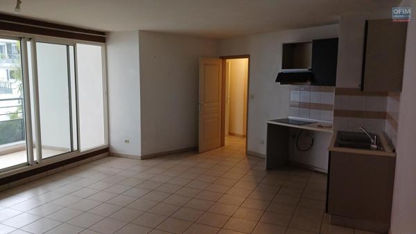 A vendre T3 de 65m2 habitable à Sainte-Clotilde à deux pas du boulevard Sud