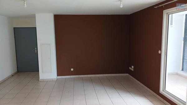 A vendre T3 de 65m2 habitable à Sainte-Clotilde à deux pas du boulevard Sud