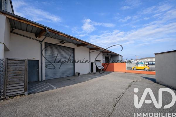 Immeuble à vendre 511 m² Mours-Saint-Eusèbe