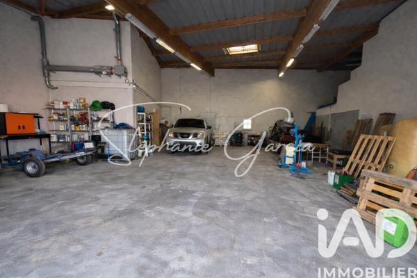 Immeuble à vendre 511 m² Mours-Saint-Eusèbe