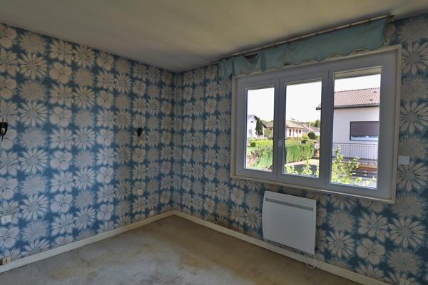 Maison individuelle avec beau terrain clos – Grand-Charmont (25200)