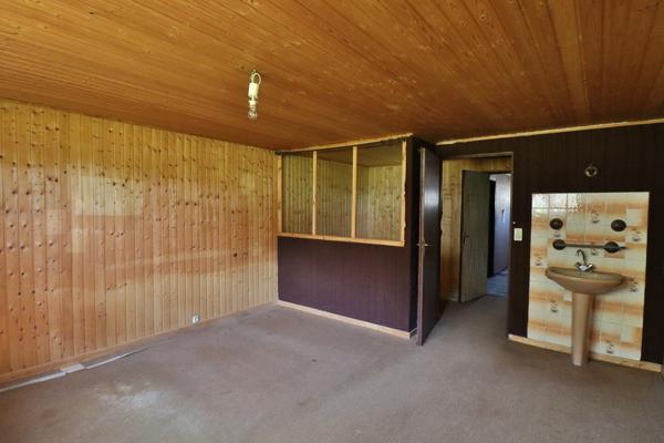 Maison individuelle avec beau terrain clos – Grand-Charmont (25200)