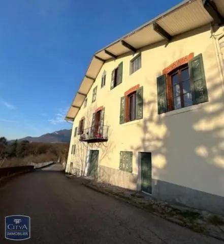 Maison à louer 4 pièces 146.14m²