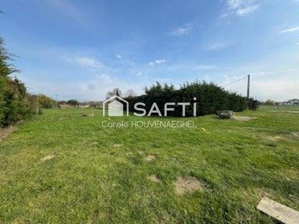 ? Opportunité rare ! Terrain de 916 m² prêt à accueillir votre future maison ! ?