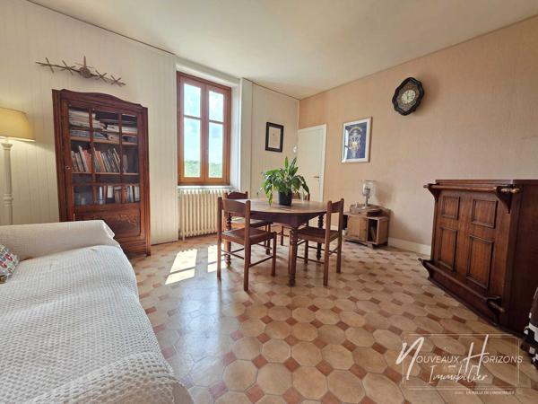 Maison
         7 pièces
        - 182 m² Exclusivité 214 000 € *