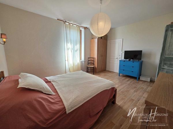 Maison
         7 pièces
        - 182 m² Exclusivité 214 000 € *