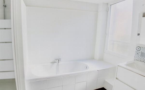 Appartement à vendre    4 pièces • 70 m2 Marseille 8