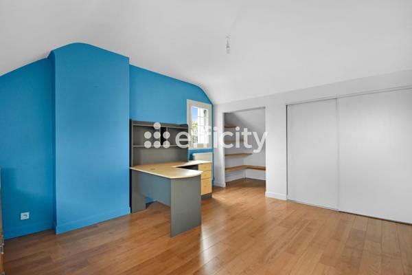 Maison 7 pièces - 247 m² Exclusivité efficity