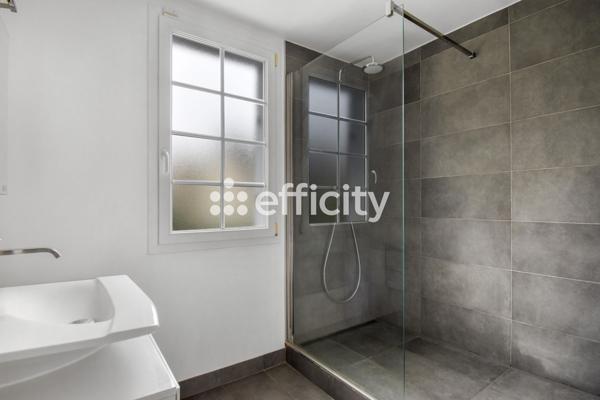 Maison 7 pièces - 247 m² Exclusivité efficity