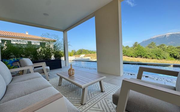 Maison à vendre    4 pièces • 180 m2 Châteauvieux