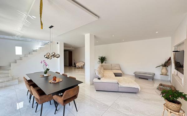 Maison à vendre    4 pièces • 180 m2 Châteauvieux