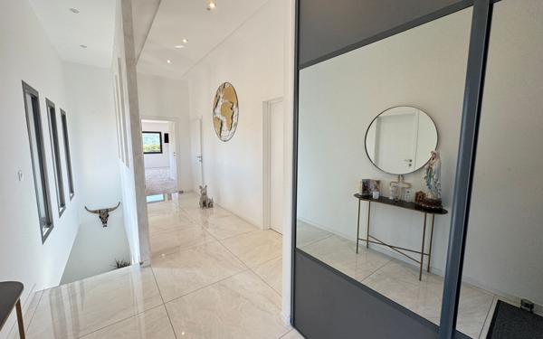 Maison à vendre    4 pièces • 180 m2 Châteauvieux