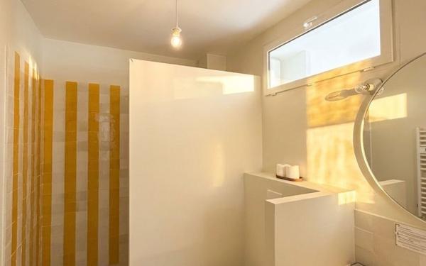 Appartement à vendre    3 pièces • 53 m2 Sète