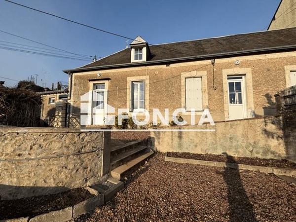Location Maison 4 pièces 75 m² - 31 RUE DU VAL DE LOIR Chateau Du Loir 72500