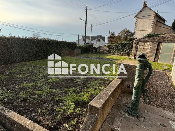 Location Maison 4 pièces 75 m² - 31 RUE DU VAL DE LOIR Chateau Du Loir 72500