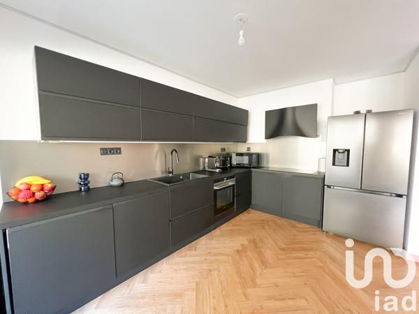 Appartement 4 pièces de 67 m² à Paris (75016)