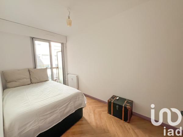 Appartement 4 pièces de 67 m² à Paris (75016)