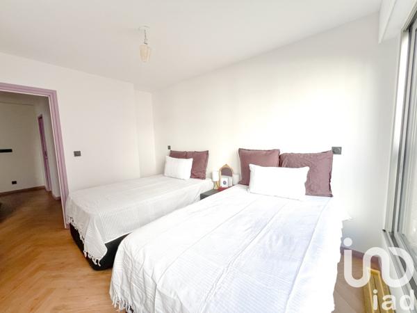 Appartement 4 pièces de 67 m² à Paris (75016)