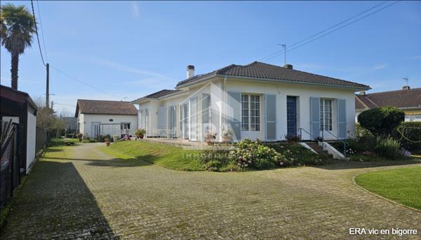 Maison de plain-pied 5 pièces à vendre ? Coeur de Vic-en-Bigorre