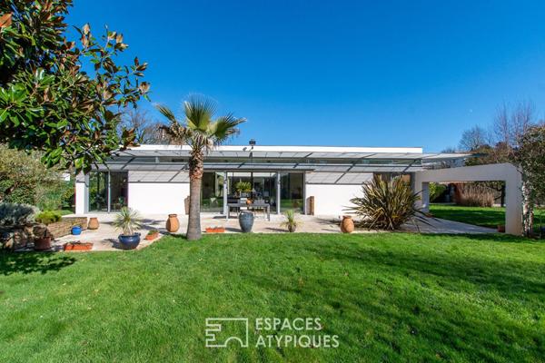 Lumineuse maison d’architecte avec piscine en coeur de ville