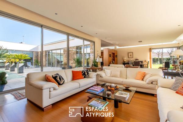 Lumineuse maison d’architecte avec piscine en coeur de ville