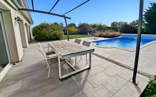 Maison à vendre    5 pièces •  Canals