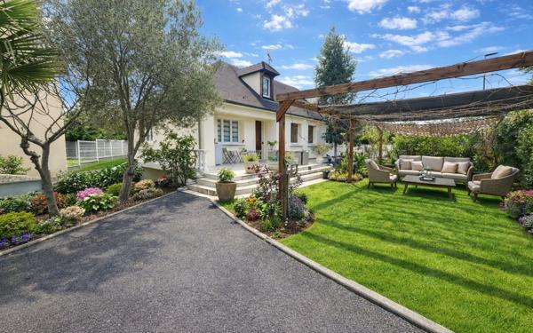 Maison à vendre    9 pièces • 209,53 m2 Beauvais