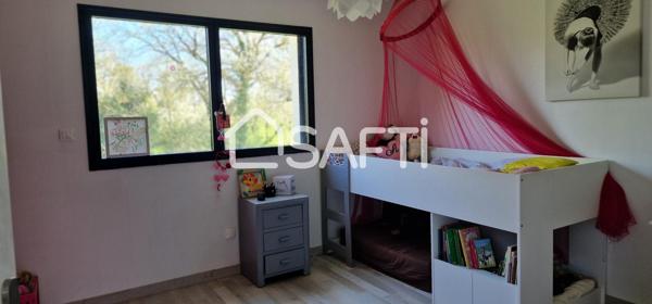 BELLE MAISON CONTEMPORAINE avec Vie de plain pied