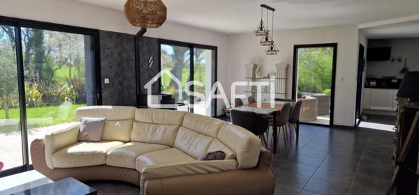 BELLE MAISON CONTEMPORAINE avec Vie de plain pied