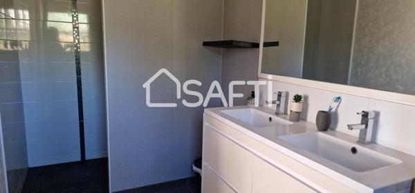 BELLE MAISON CONTEMPORAINE avec Vie de plain pied