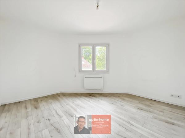 DOLE CENTRE – T4 de standing avec ascenseur, balcon-terrasse et parking privatif dans résidence récente.