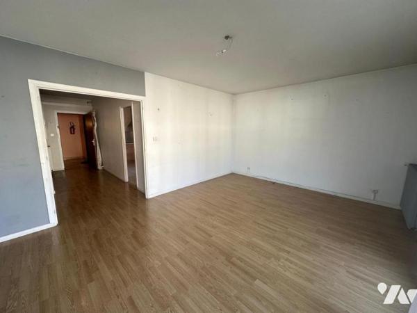 Appartement T4 avec cellier et place de stationnement
