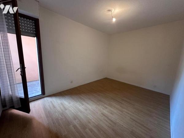 Appartement T4 avec cellier et place de stationnement