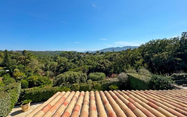 Maison à vendre    5 pièces • 105 m2 Mouans-Sartoux