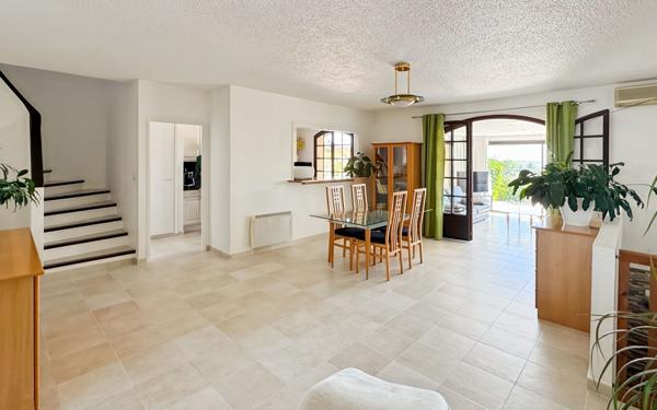 Maison à vendre    5 pièces • 105 m2 Mouans-Sartoux