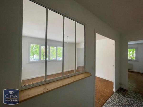 Appartement à louer 4 pièces 64.91m² Oullins (69600)