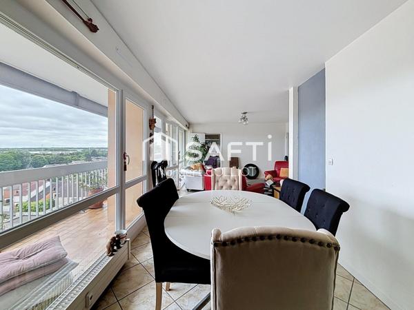 Appartement 4P, vue dégagée, parking S/Sol, cave