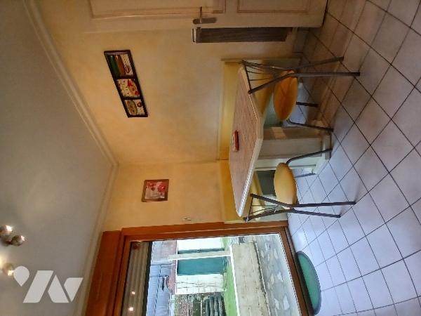 LECOUSSE (35) mais mit entree WC, cuis SAM terra sal Etge 3 chbres SDE WC chauf élec Gge Cab Pel