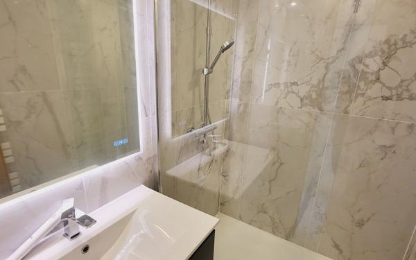 Appartement à louer    3 pièces •  Antibes