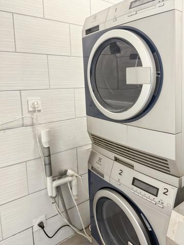 Saint-Nazaire Centre : Studio - T1 Bis Lumineux avec Parking privé – Emplacement N°1