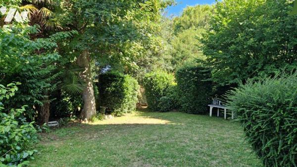 Saint Malo - Coeur de Saint Servan - Maison indépendante (1950) (225m²) - Garage - Jardin (508m²)