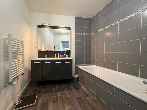Appartement T3 - 64 m² - Dernier étage - Terrasse - Saint-Sébastien-sur-Loire