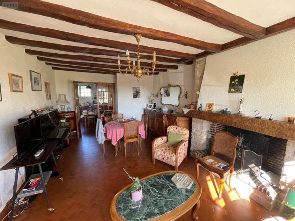 Maison à vendre à Bessé-sur-Braye dans la Sarthe (72310), ref : 13816/1166