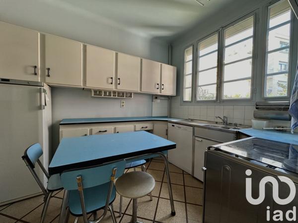 Maison traditionnelle 9 pièces de 190 m² à Châtenay-Malabry (92290)